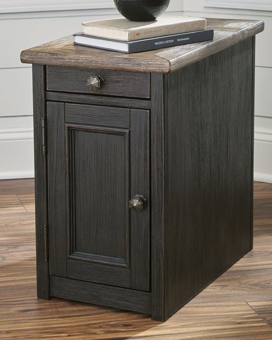 Tyler Creek Signature Design by Ashley End Table Chair Side
